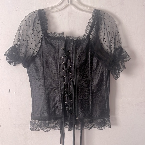 LARGE Gothic Lace and Satin Black Corset - Picture 3 of 11